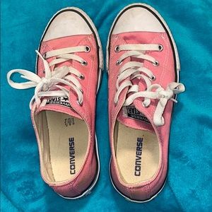 Pink converse